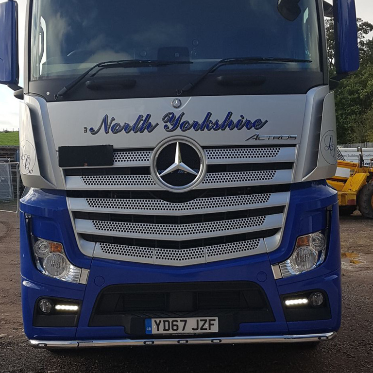 mercedes-trucks-front-low-bar