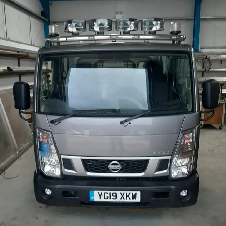 nissan cabstar top bar